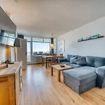 - Haus L, App 0l0802 Appartement *